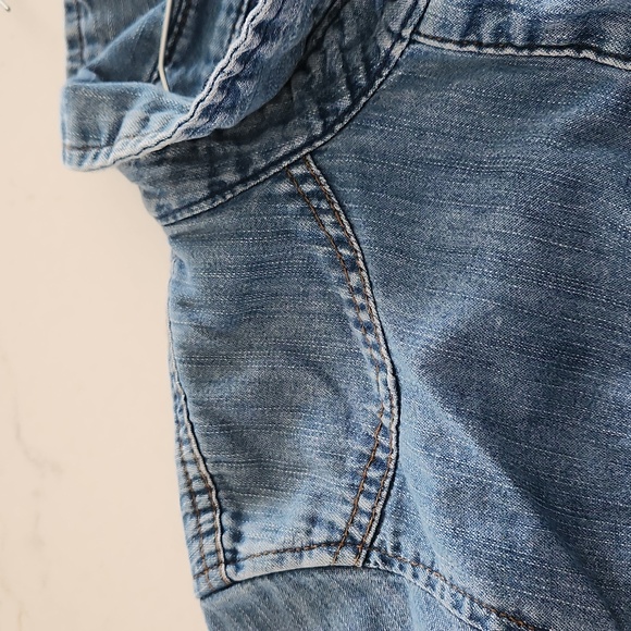 Universal Thread - Picture 7 of 7